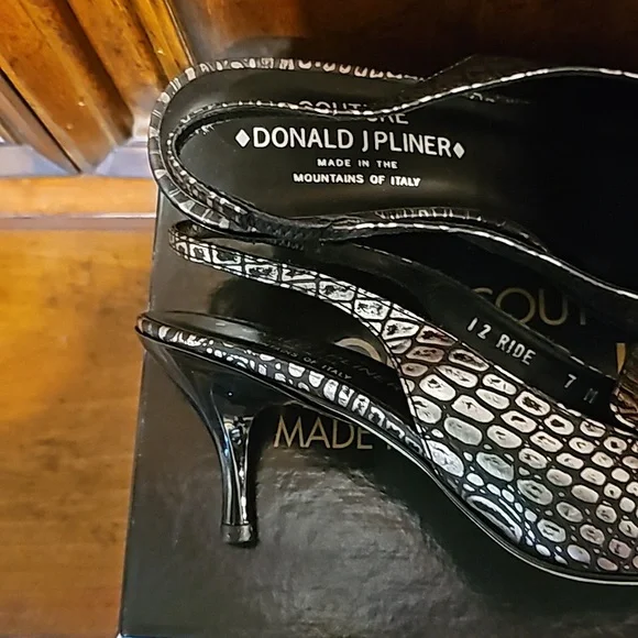 DONALD J. PLINER - Black/Silver Metallic Gator Print Kitten Heel mule 7M NIB - Picture 2 of 6